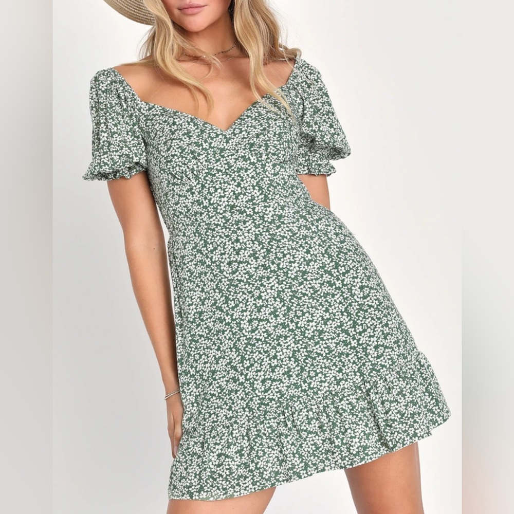 Alter’d State Grateful Feelings Sage Green Floral Print Puff Sleeve Mini Dress M